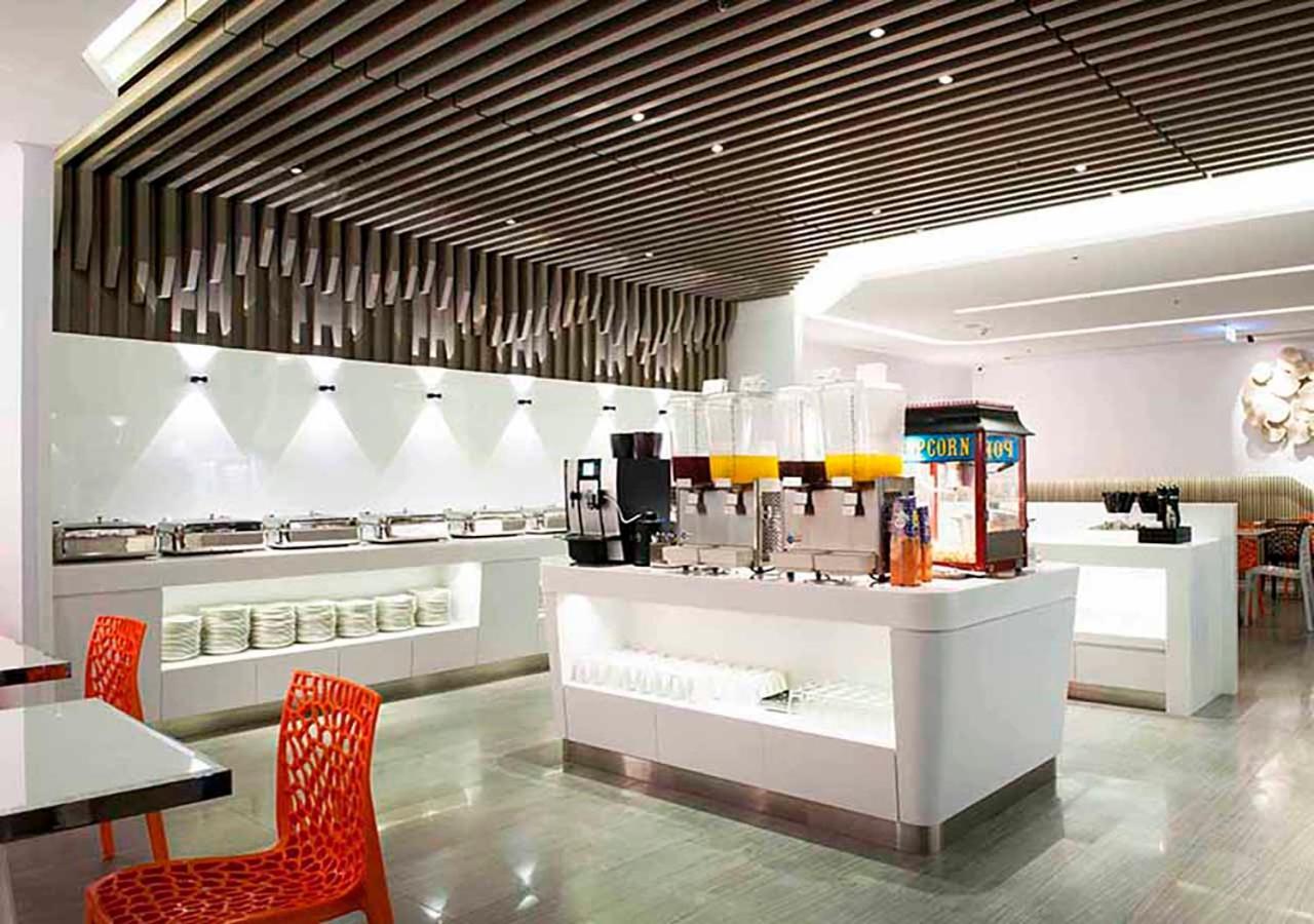 Royal Hotel Group- Central Park Branch Гаосюн Екстер'єр фото